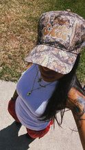 Load image into Gallery viewer, Tea B Throwie Camo Hat
